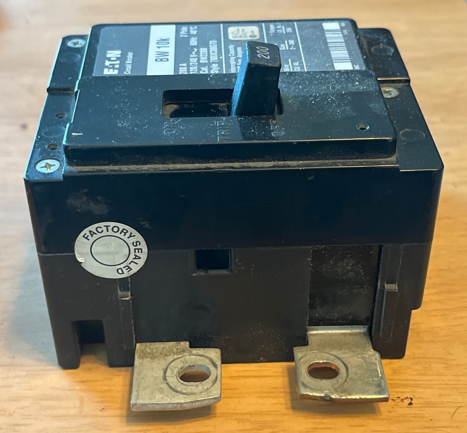 Eaton 200 Amp 2 Pole BW 10K 120/240V Main Circuit Breaker
