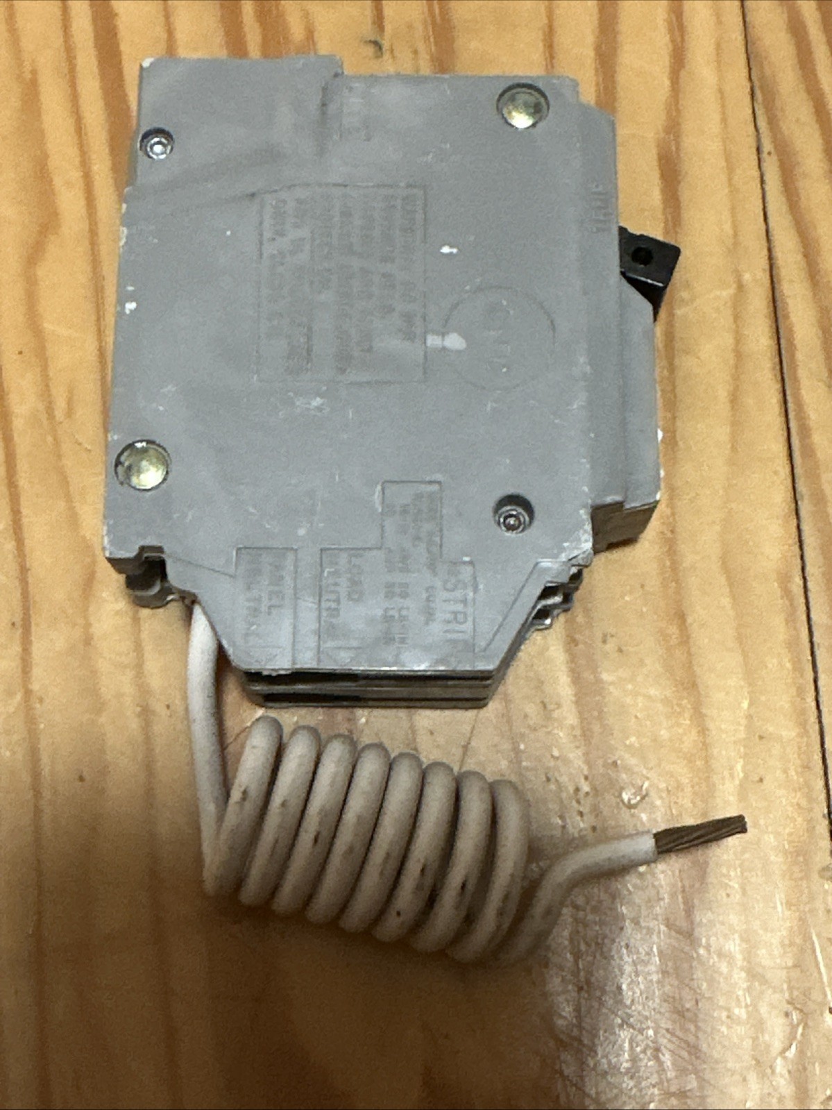 GE GENERAL ELECTRIC 15 AMP ARC FAULT CIRCUIT BREAKER 1P 120VAC THQL1115AF AFCI