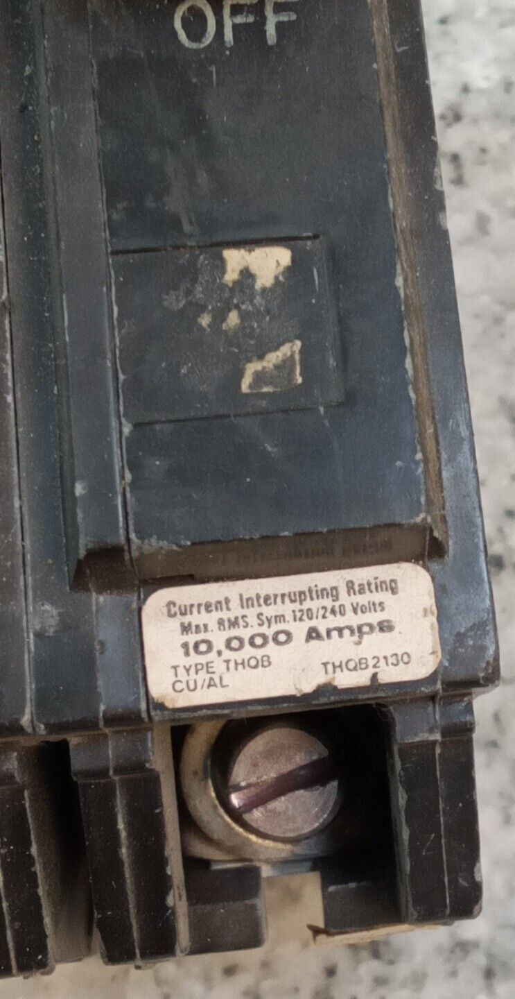 GE /BREAKER/THQB2130 /30A/2-POLE/120-240VA/GROVE/BOLT ON/THQB/MISS HAND/USE(L124