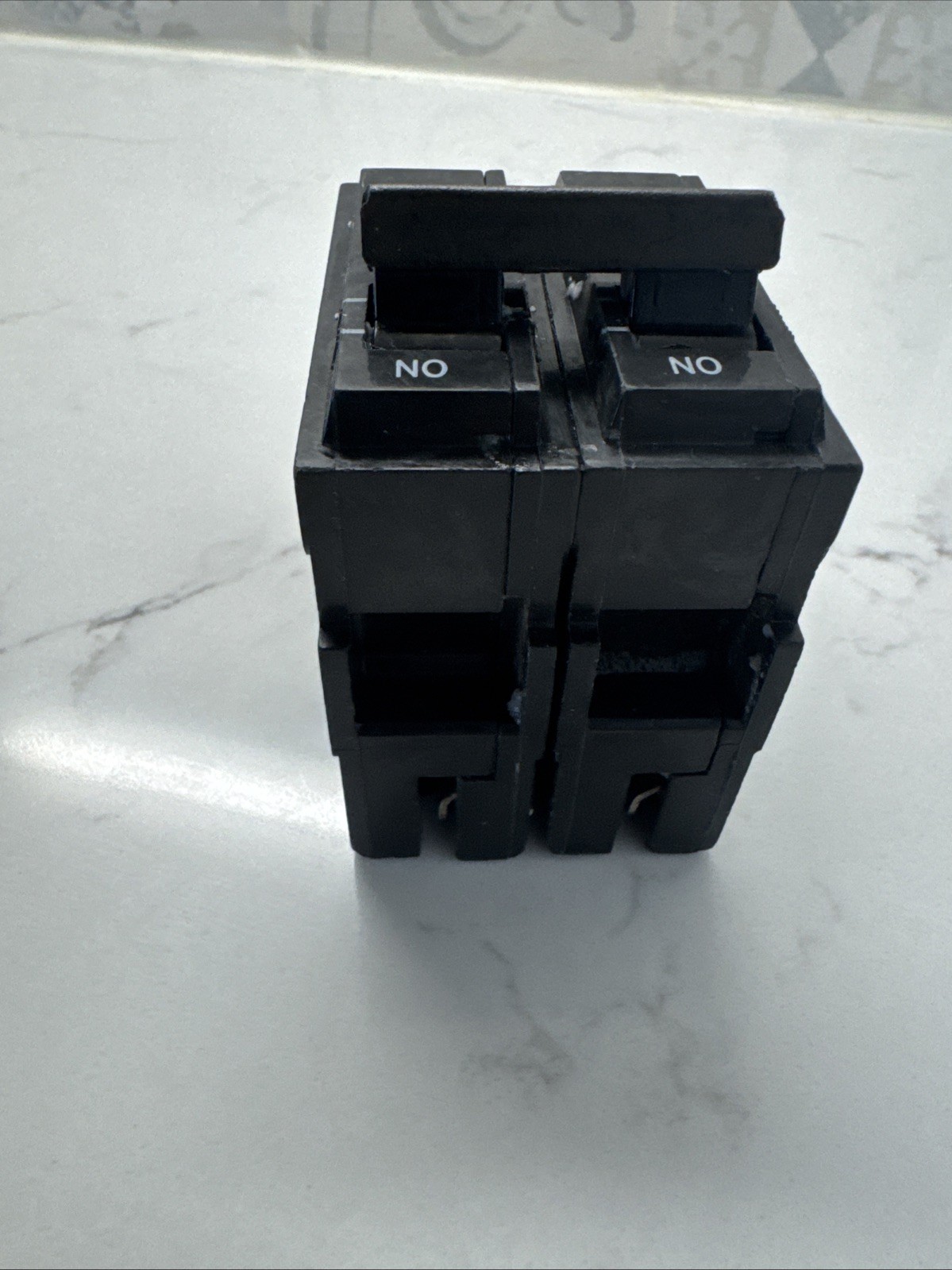 GE General Electric THQL21125 125-Amp 2-Pole 120/240VAC Breaker Made USA used