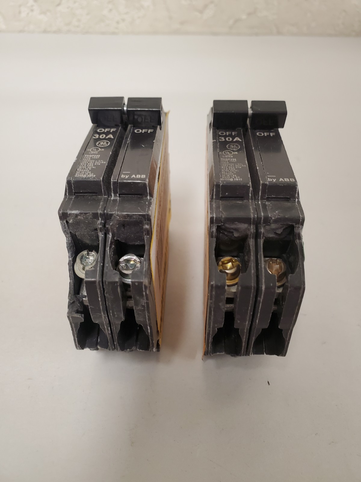 *LOT OF 2* GE Q-Line 30 Amp 1 in. Double-Pole Circuit Breaker (THQP230) *USED*