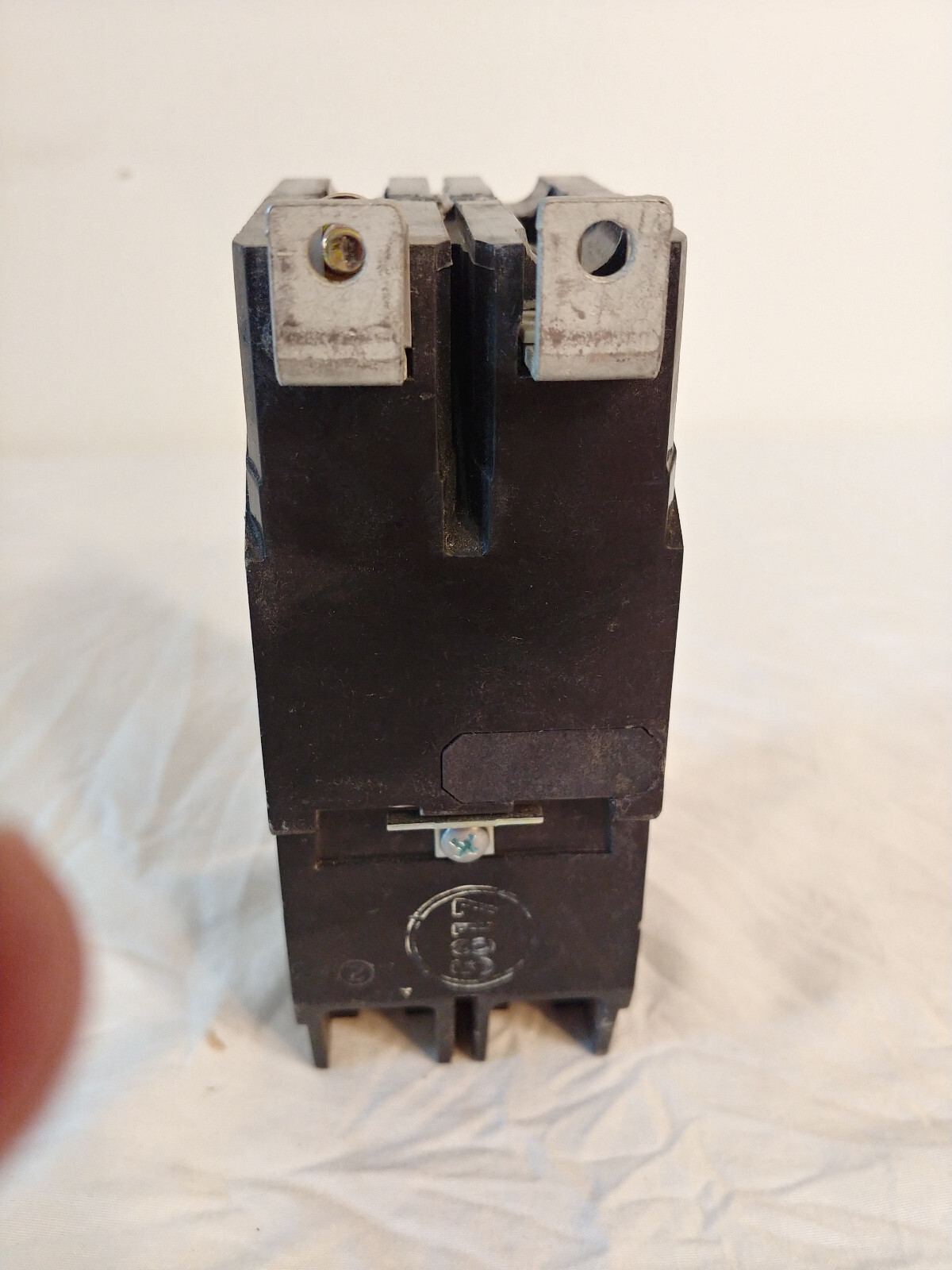 Ge Tey215 Molded Case Circuit Breaker, 15 A, 277/480V Ac, 2 Pole, Bolt On