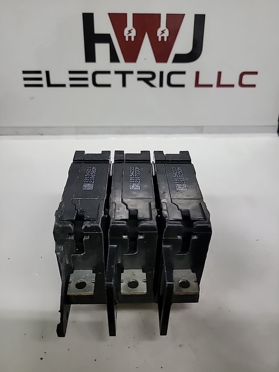 (Lot Of 3) NEW Siemens BQ3B090 90A 3Pole Bolt On Circuit Breaker (Chip On Body)