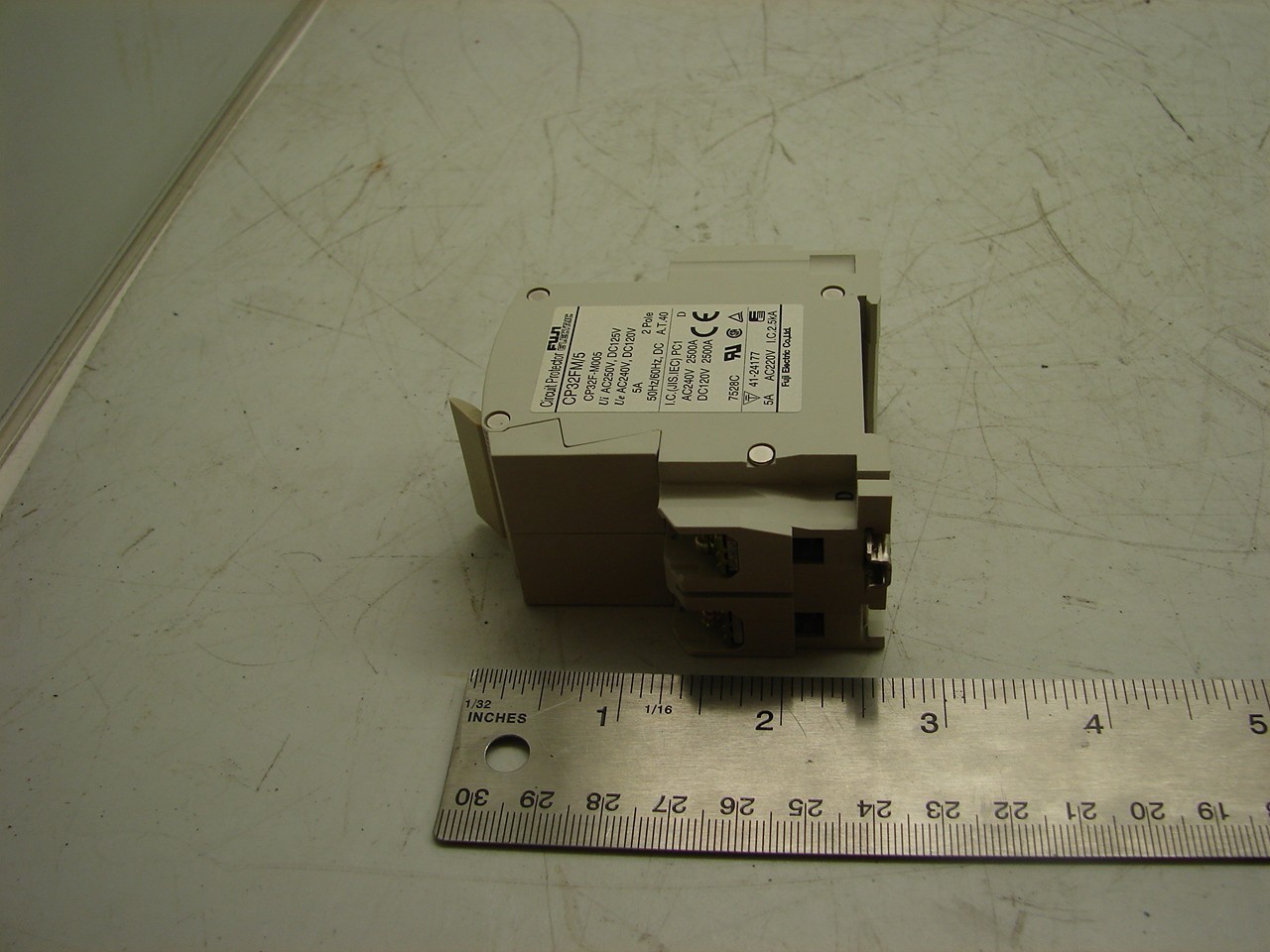 FUJI CP32FM/5 CIRCUIT PROTECTOR ELECTRIC 2 POLE MEDIUM TIME DELAY ***NIB***