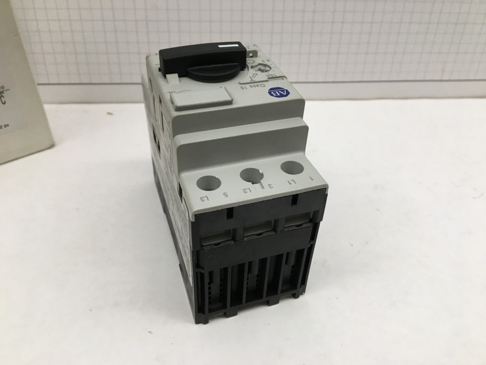 New Allen Bradley 140M-D8E-C10 Ser. C Motor Circuit Breaker 6.3-10A