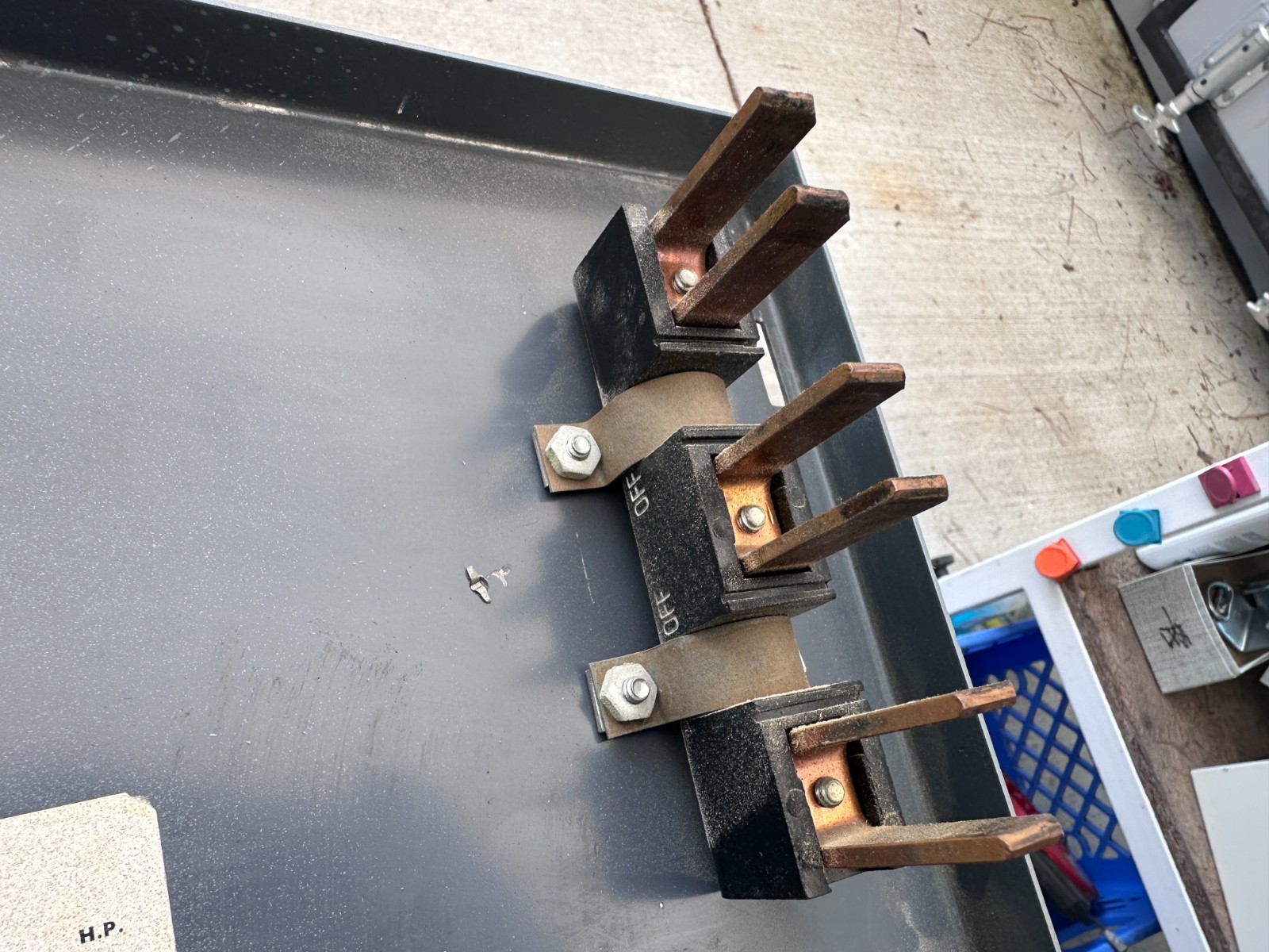Square D SD-9343 100Amp Saflex Plug-In Duct w/Fuses