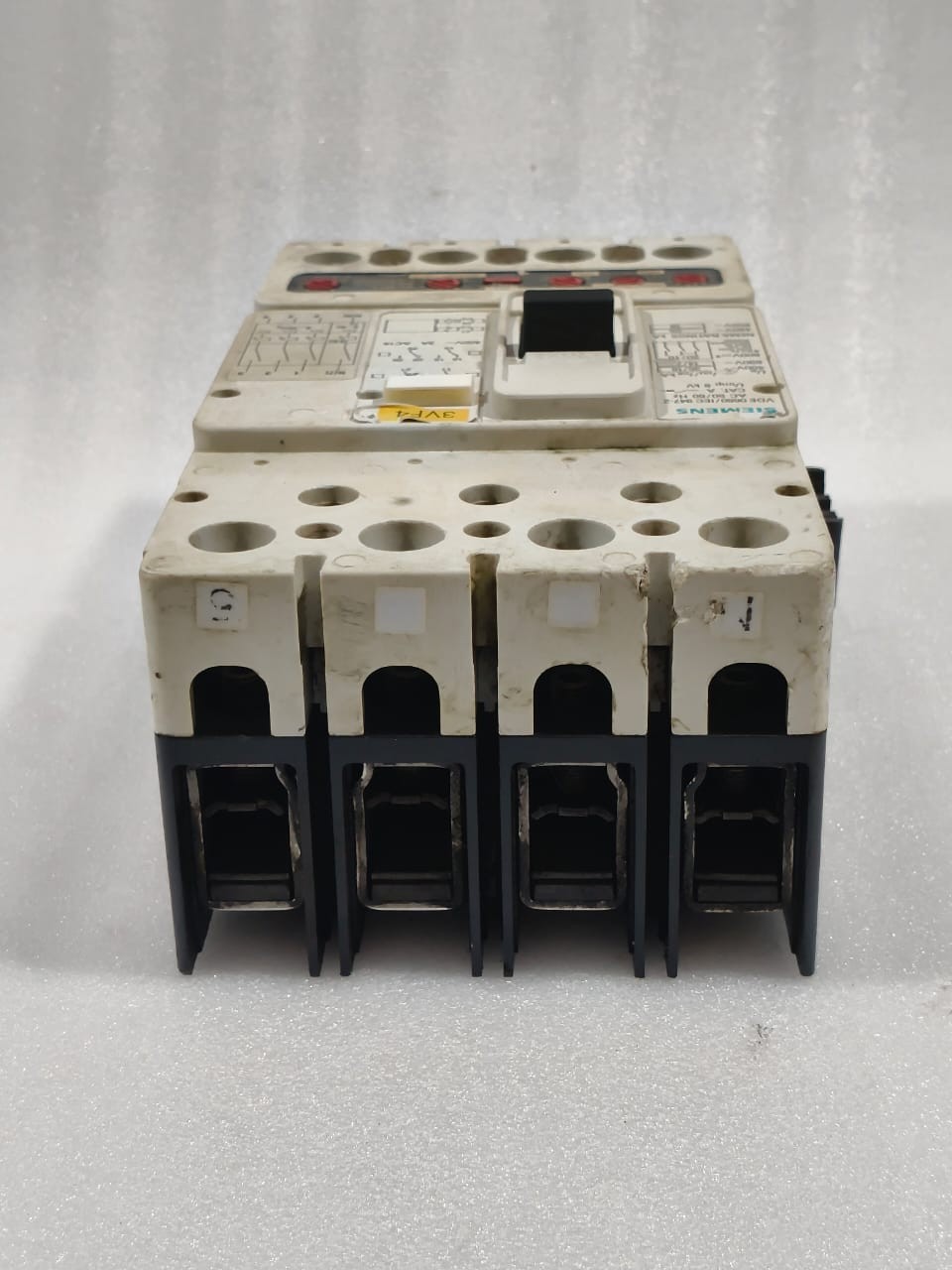 SIEMENS 3VF4 160-200AMP 4POLE CIRCUIR BREAKER FREE FAST
