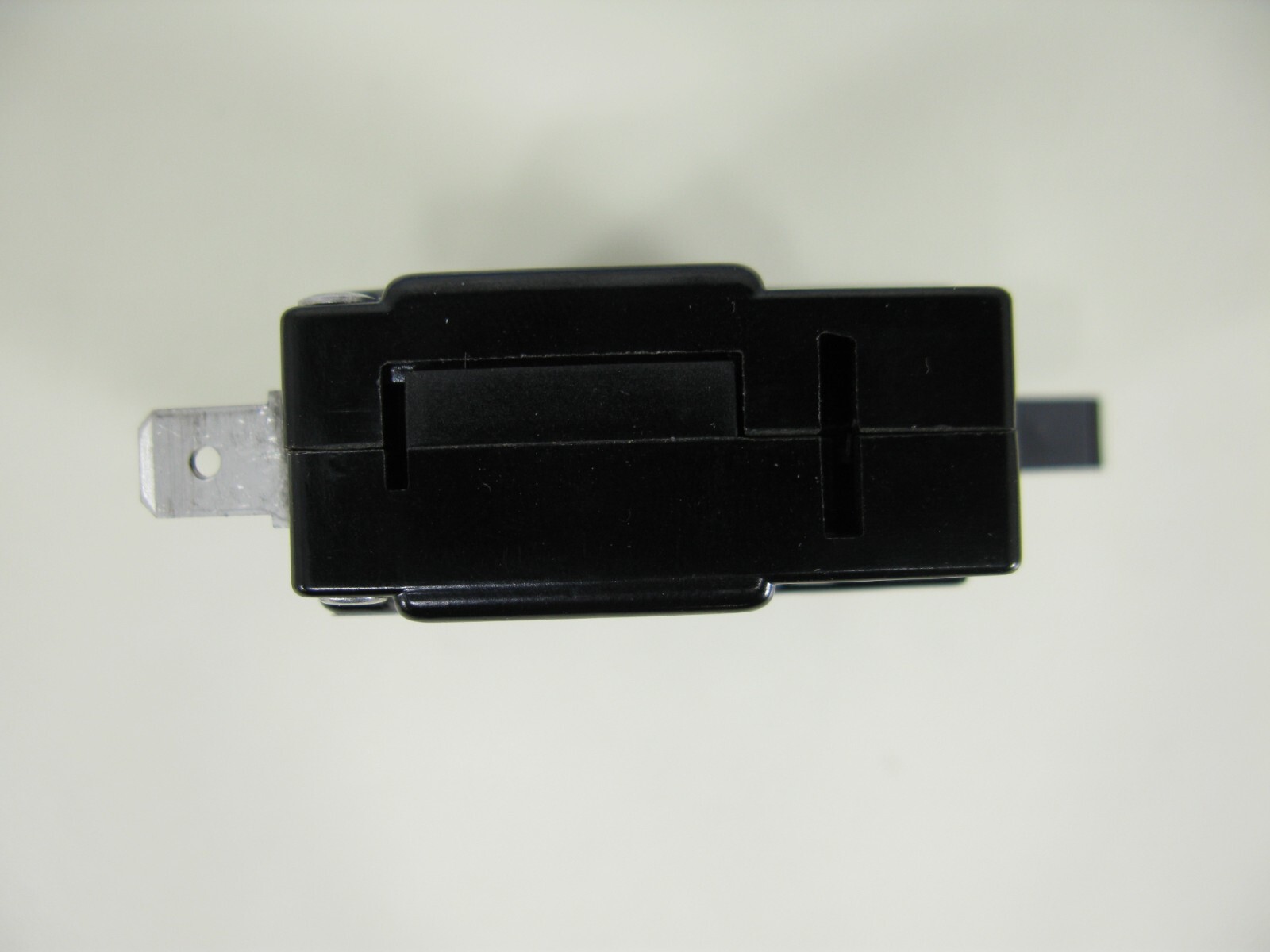 (1) *NEW* HEINEMANN JA1S-B3-AA-01-H-A 4A 65V CIRCUIT BREAKER MID TRIP