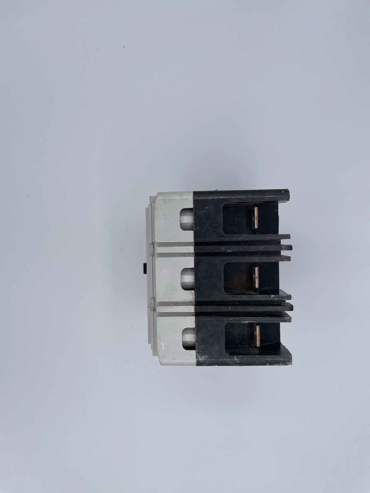 Eaton PDG23M0100TFFL Power Defense Molded Case Circuit Breaker, 3-Pole 600V 100A