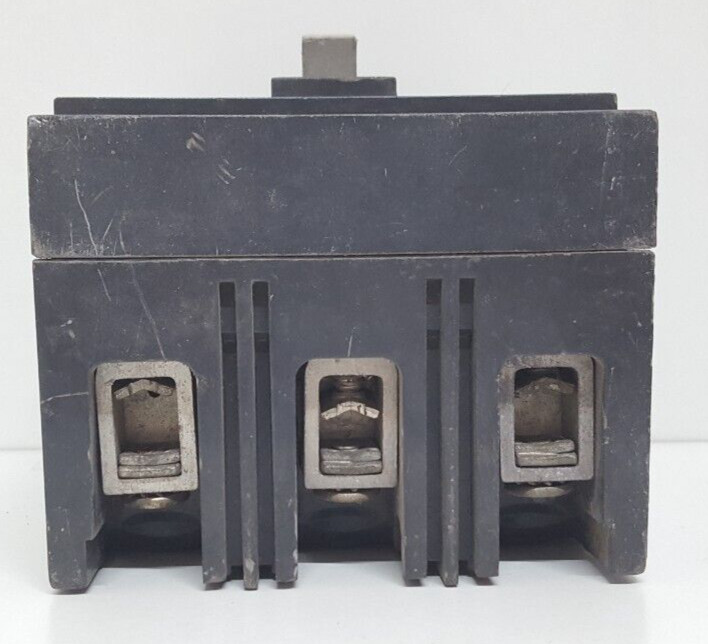 GE TED134125 CIRCUIT BREAKER 3 POLE 125 AMPS 600VAC / TESTED OK