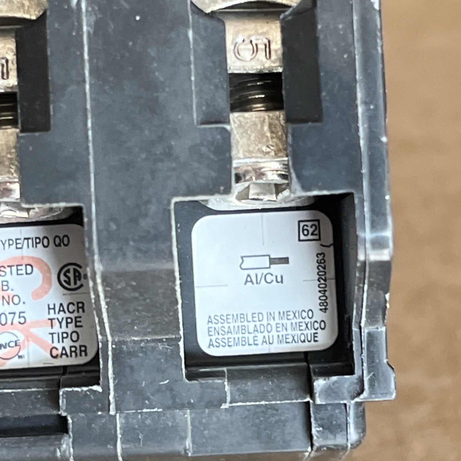Square D Circuit Breaker | 35a | 2-Pole | 120/240V | 10kA | Clip-On