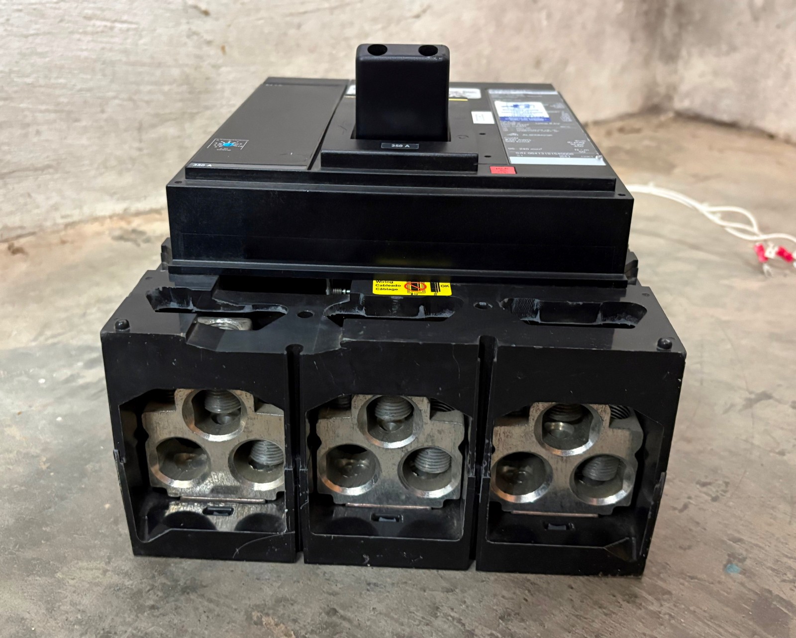 Square D MJL36350AA MJ 350 Amp PowerPact Circuit Breaker 350A MJL36350 3P 600V
