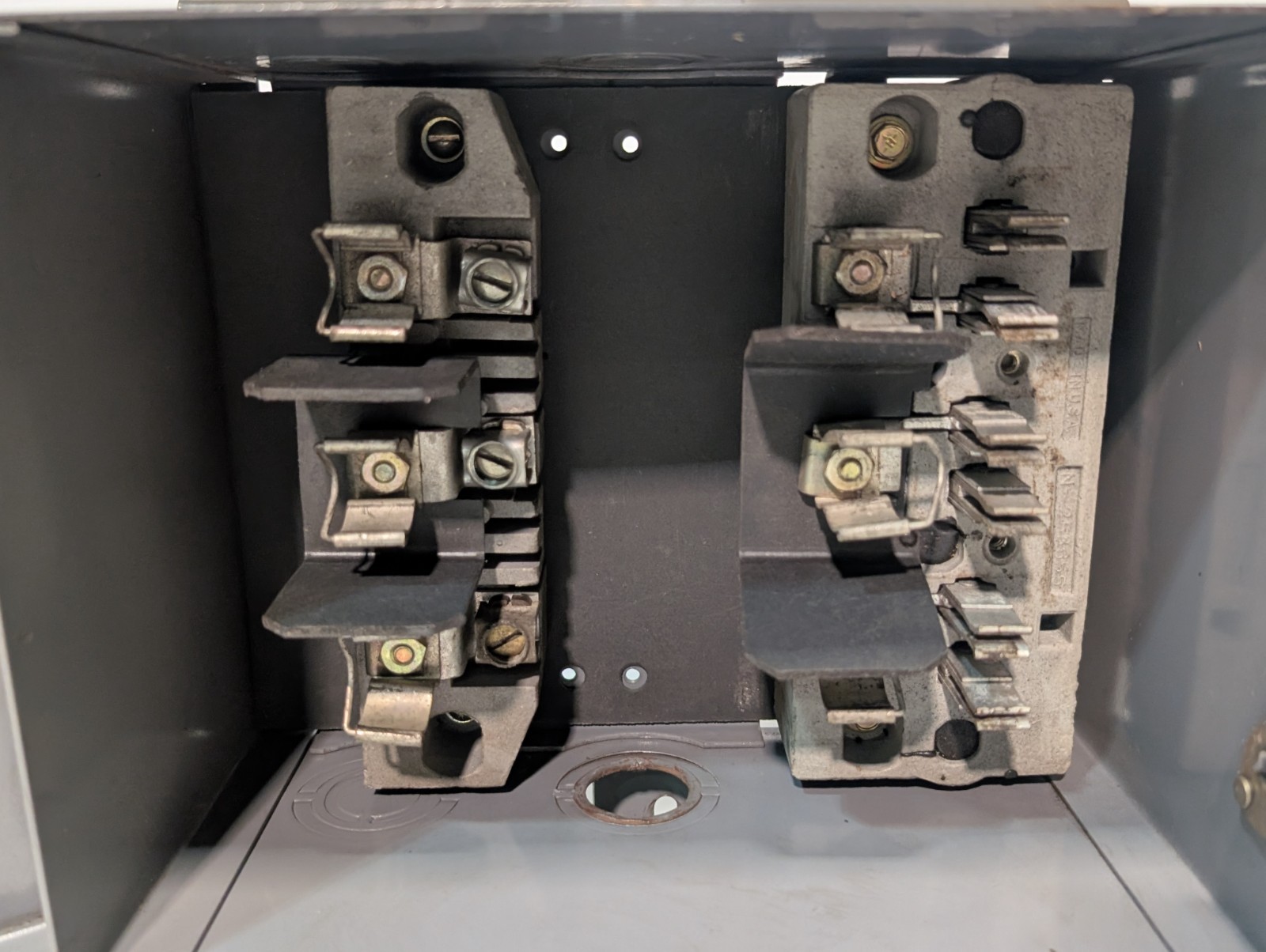 Square D SD-9341 Saflex Bus Plug-In Unit, Series 2, 30A, 3 Phase, 3 Wire, 600VAC