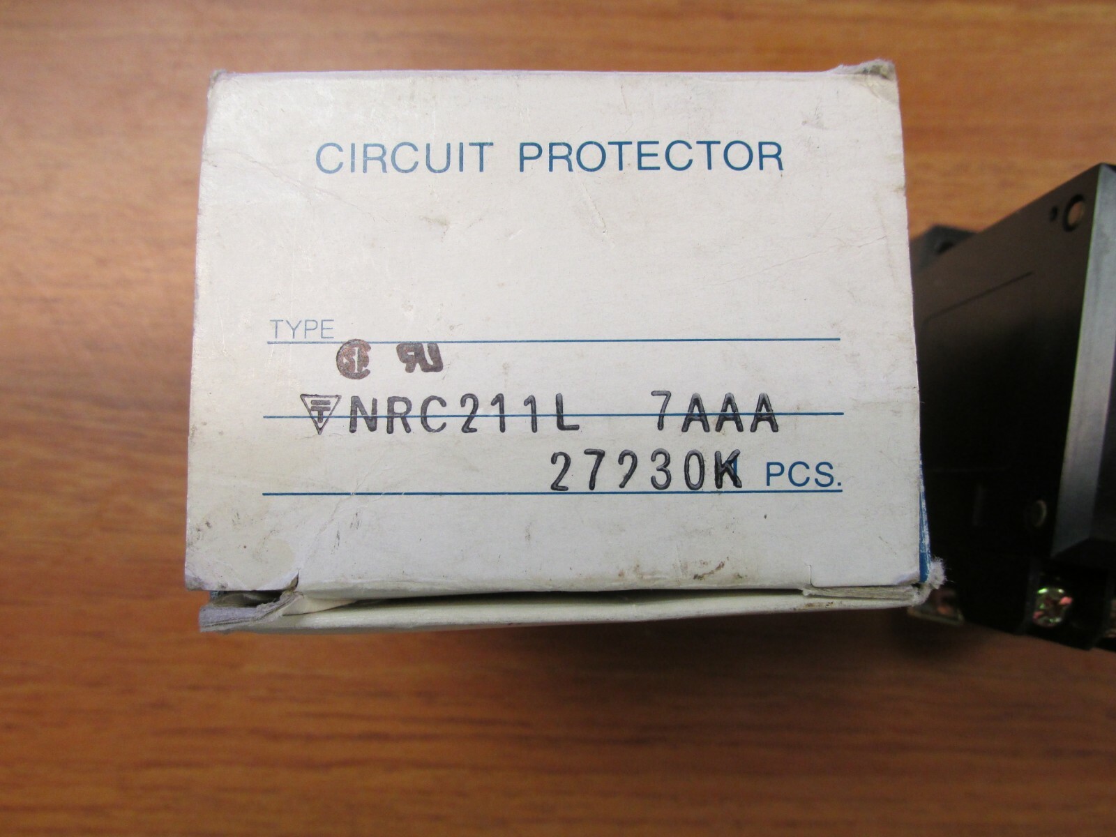 NEW.. IDEC CIRCUIT PROTECTOR 7A FRAME 30A, CAT# NRC211L-7AAA … YG-06