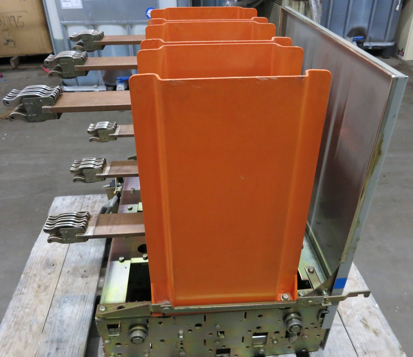 GE Power/Vac 1200A VB1 4.16-250-1 5 kV Vacuum Breaker General Electric PowerVac
