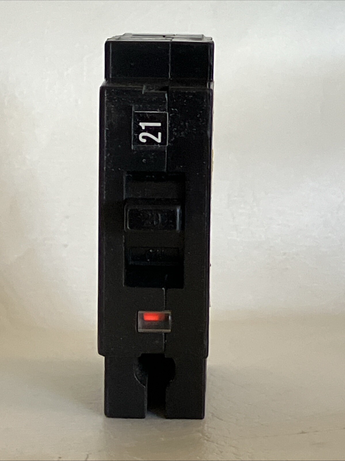 Square D single pole 20 amp Circuit Breaker Cat# EH14020 Buy more and save $$$