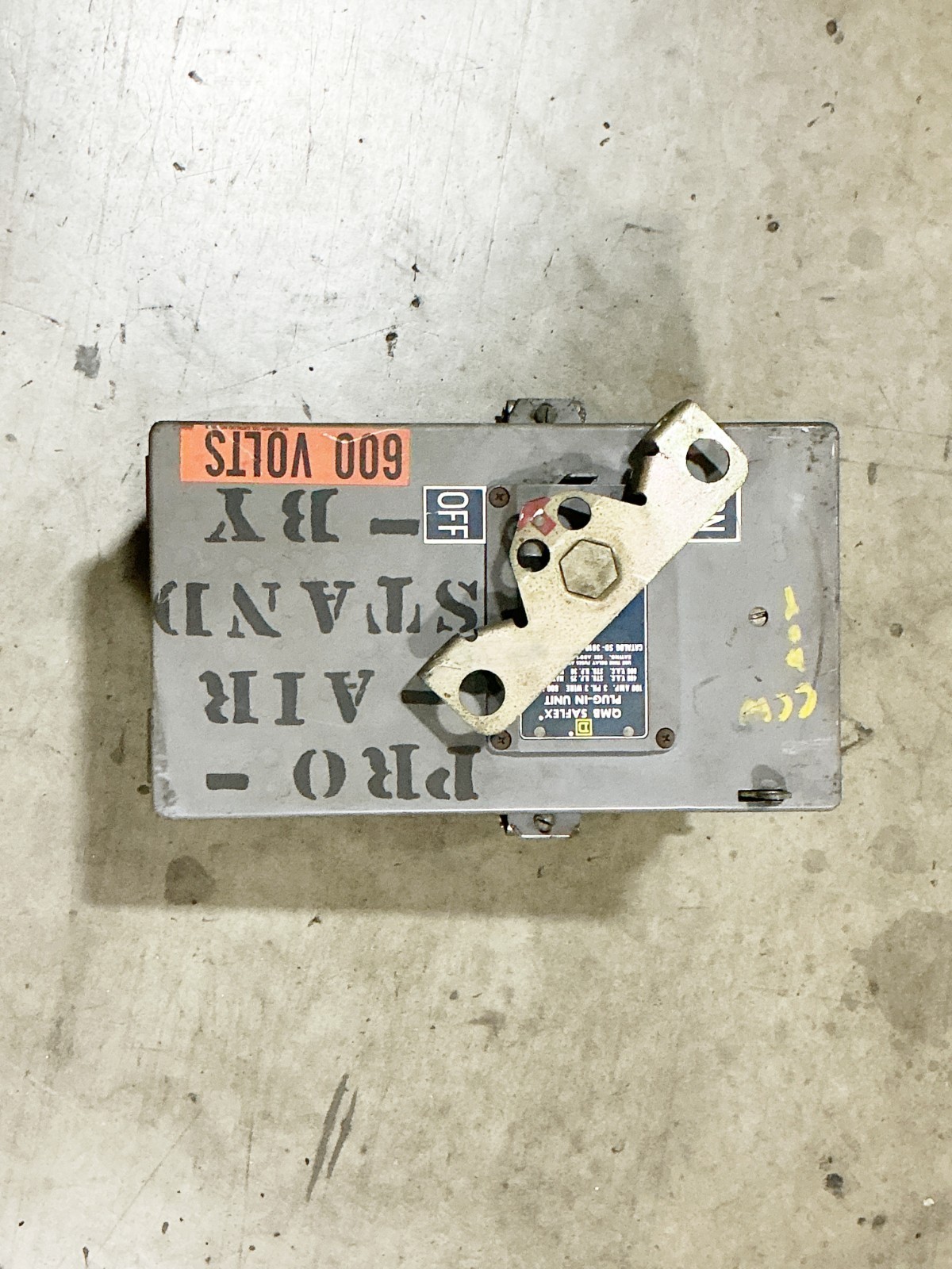 Square D SD-3610 Fusible Style BUS Plug 100A 600V 3PH