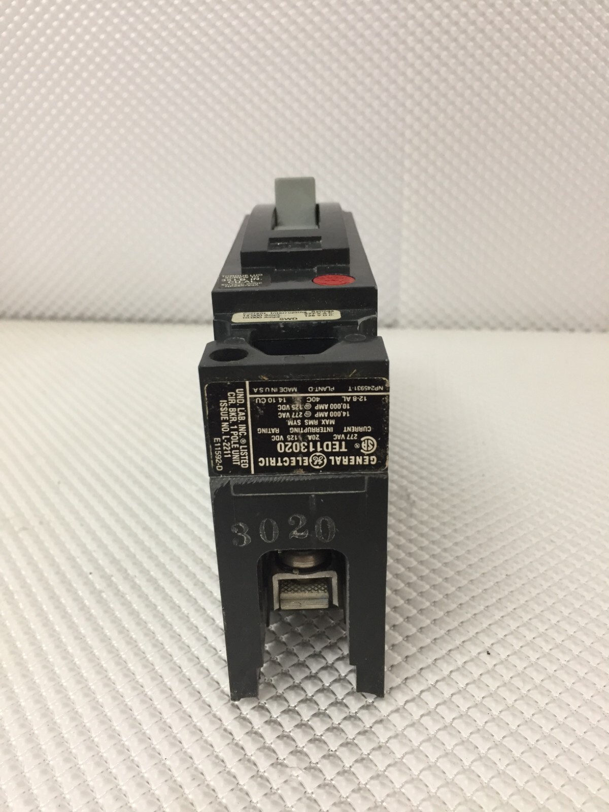 GE TED113020 20 AMP 277 VOLT SINGLE POLE BREAKER…31