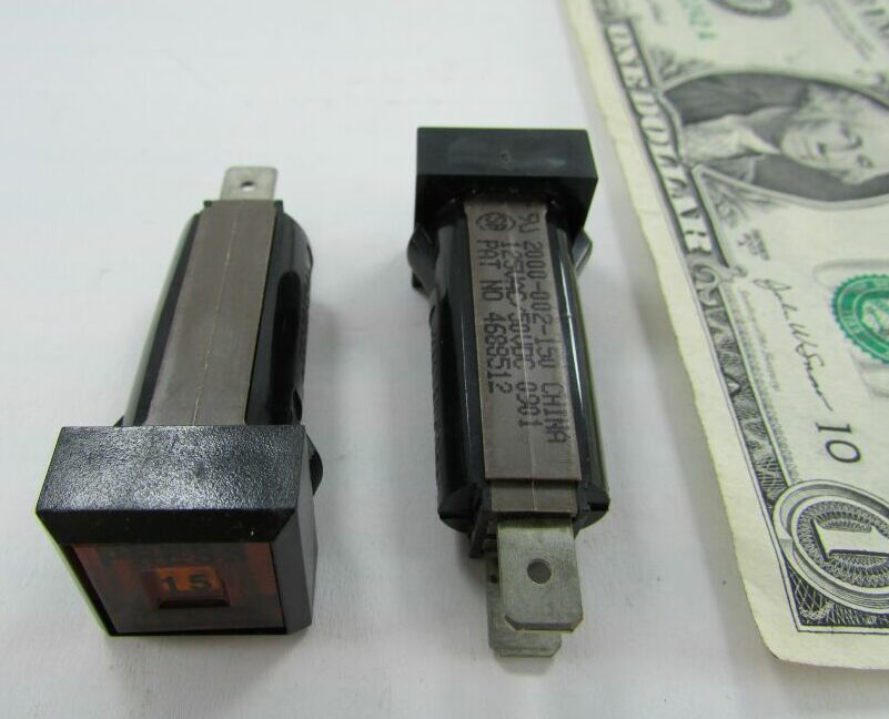 Lot 2 Panel Mount 15A 125VAC Thermal Circuit Breakers, Cutoff, 2000-002-150 New