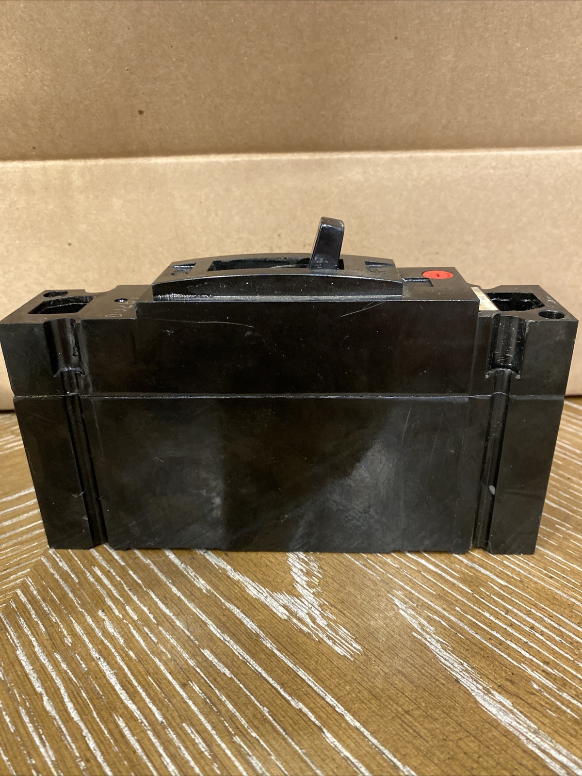 GE TED113020 1-Pole SWD 20-Amp 277VAC 125VDC TYPE TED Circuit Breaker