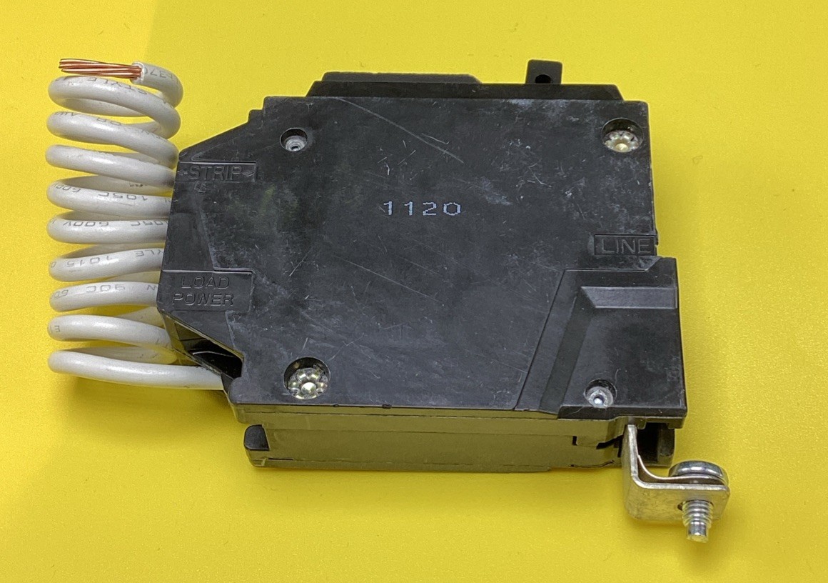 Circuit Breaker GE THQB1120GF THQB1120GFT 20 Amp 1 Pole Bolt On GFCI