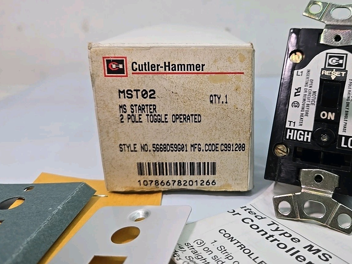 Eaton Cutler-Hammer MST02 1HP@120/240/277V 1PH 2P Toggle Manual Motor Starter