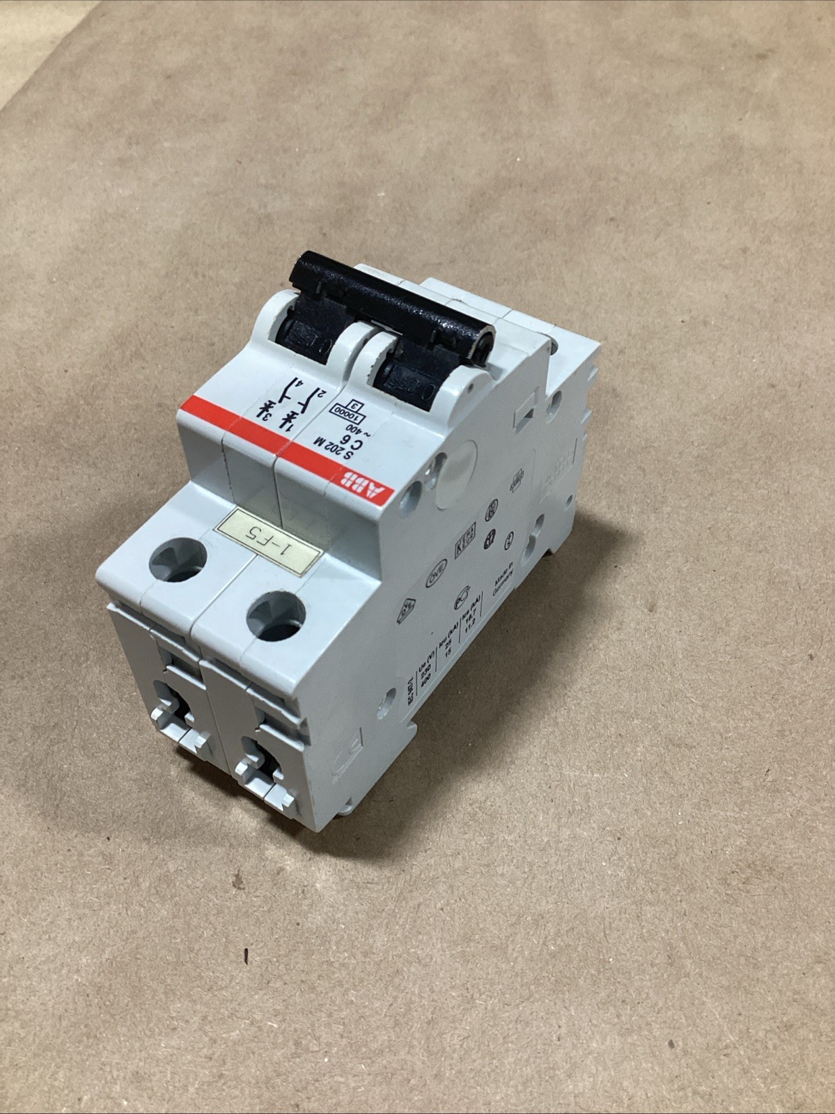 ABB S202M C6 Circuit Breaker 2 POLE 400V 6A