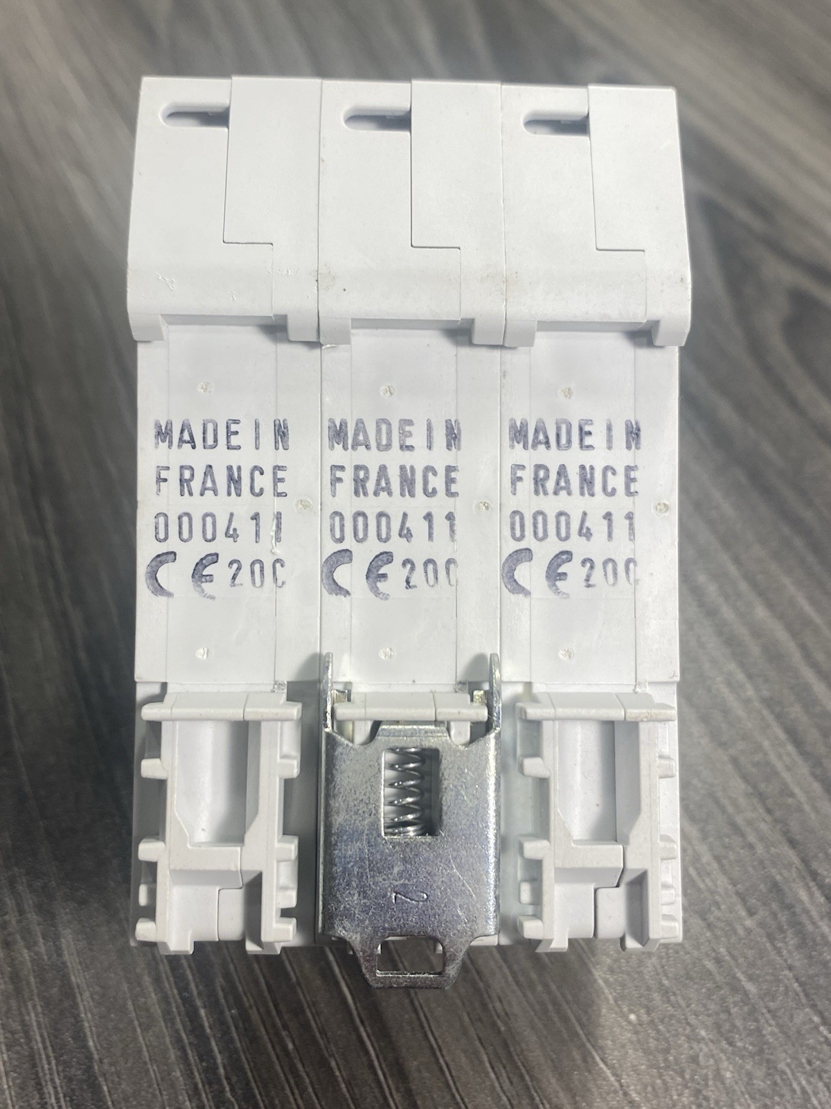 Eaton Cutler-Hammer C20 WMS3C20 3-Pole 20A Circuit Breaker 415V C-Curve – USA