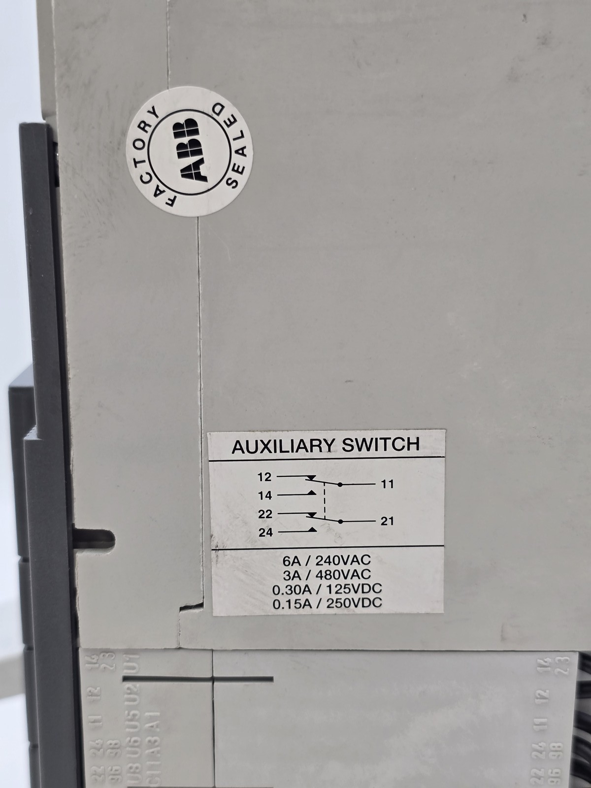 ABB S6N600BH0ASB Sace S6 Bolt On Circuit Breaker 600A 600VAC 3P HACR Shunt Trip