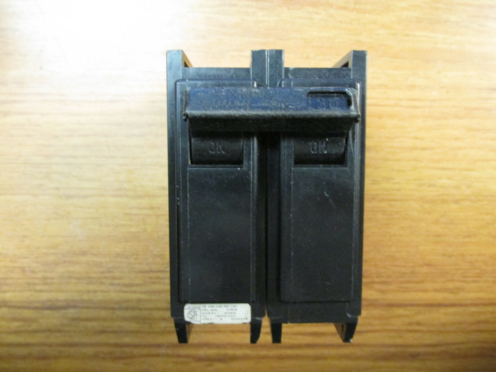 SYLVANIA CIRCUIT BREAKER TYPE C 2 POLE, 30 AMP, CAT# C230 … YI-405