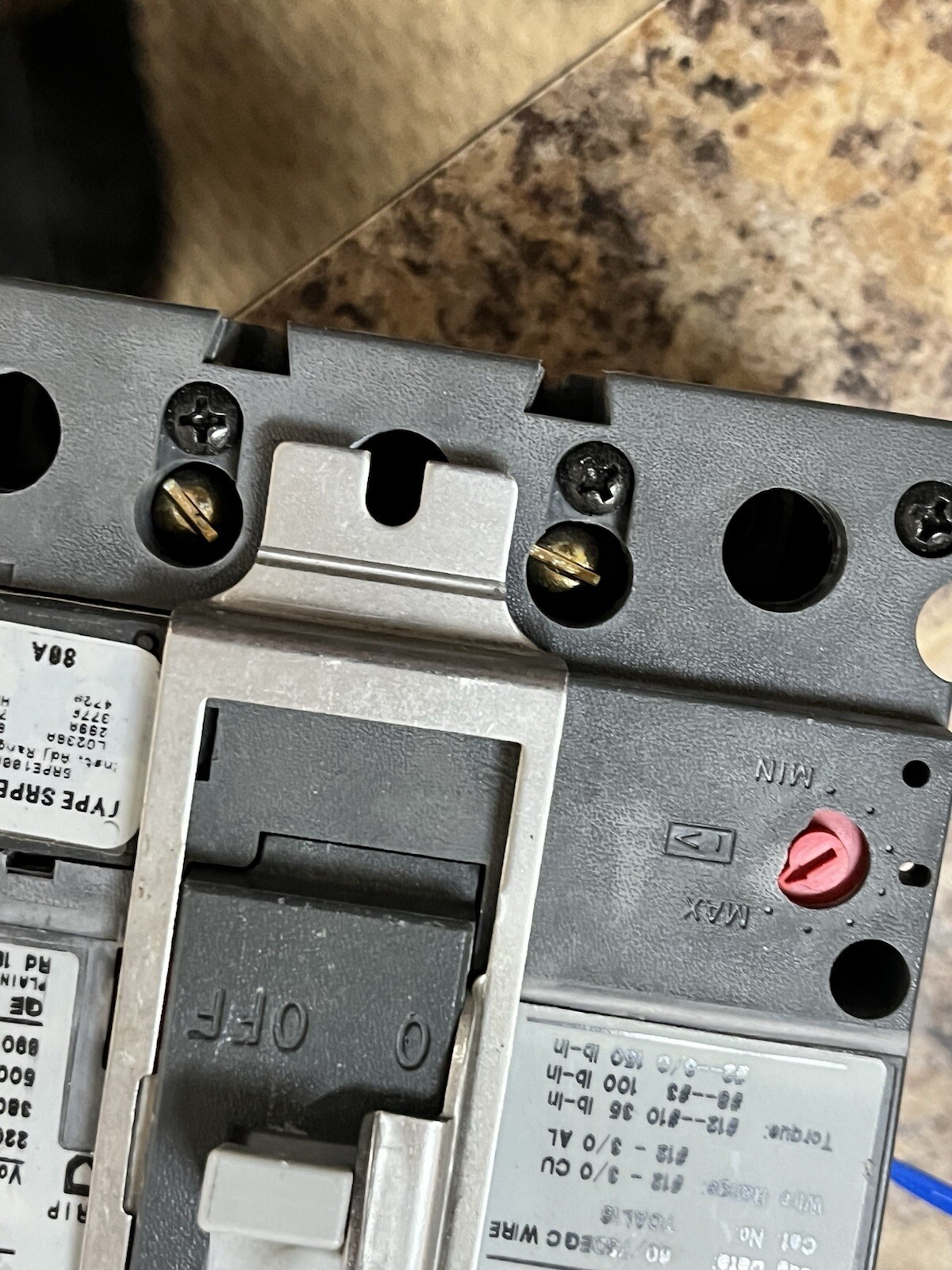 GE Spectra Hi-Break Circuit breaker 80 Amps UV Trip