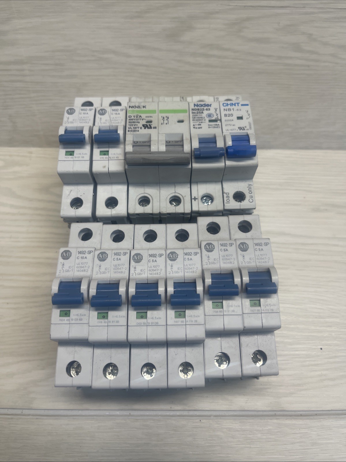 lot of 11 Noark Miniature Circuit Breaker /NADER/CHNTA-B 5/10/15/10/5000A