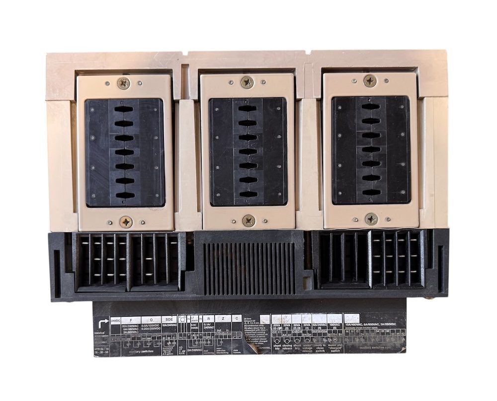 Merlin Gerin MP08H1 3P 800 Amp MasterPact Breaker (No Controls)