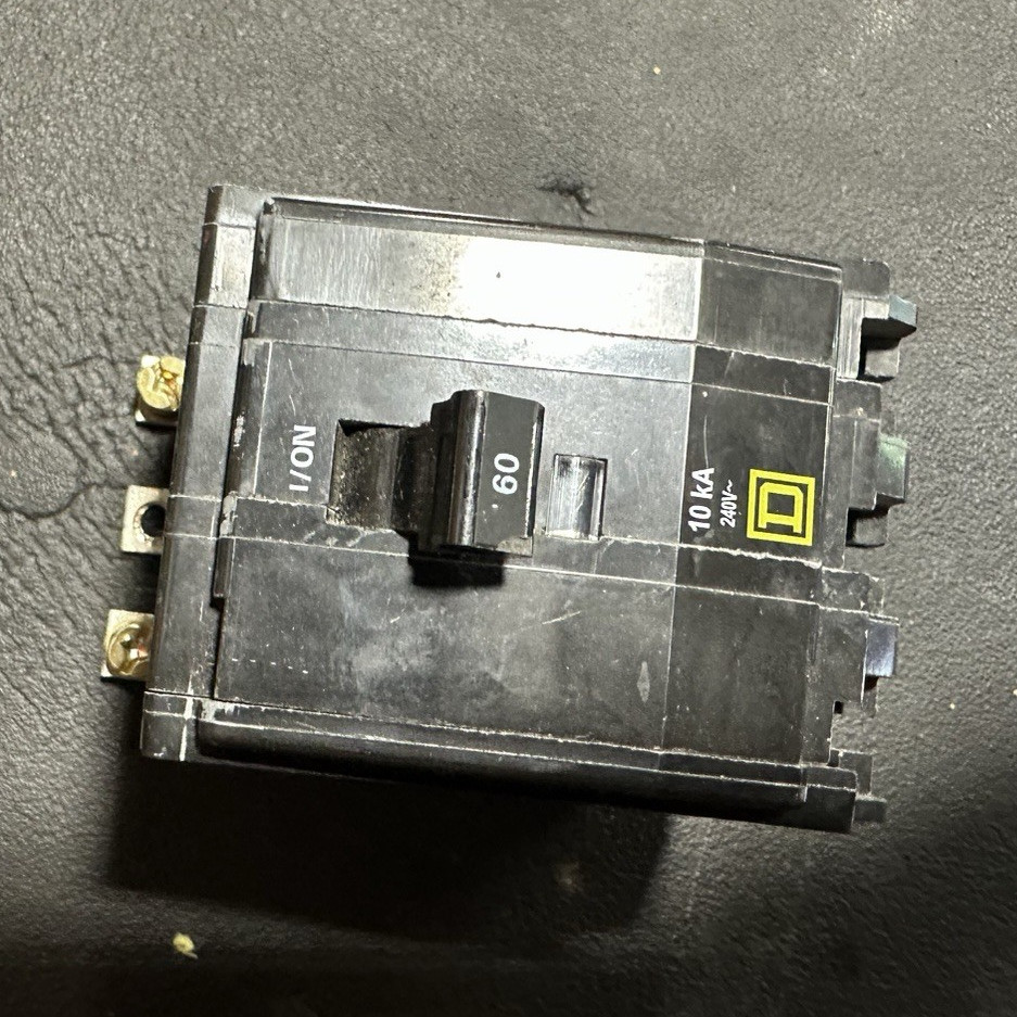 Square D QO360 3-Pole Circuit Breaker 60A 120/240V AC Plug-In/On Trip