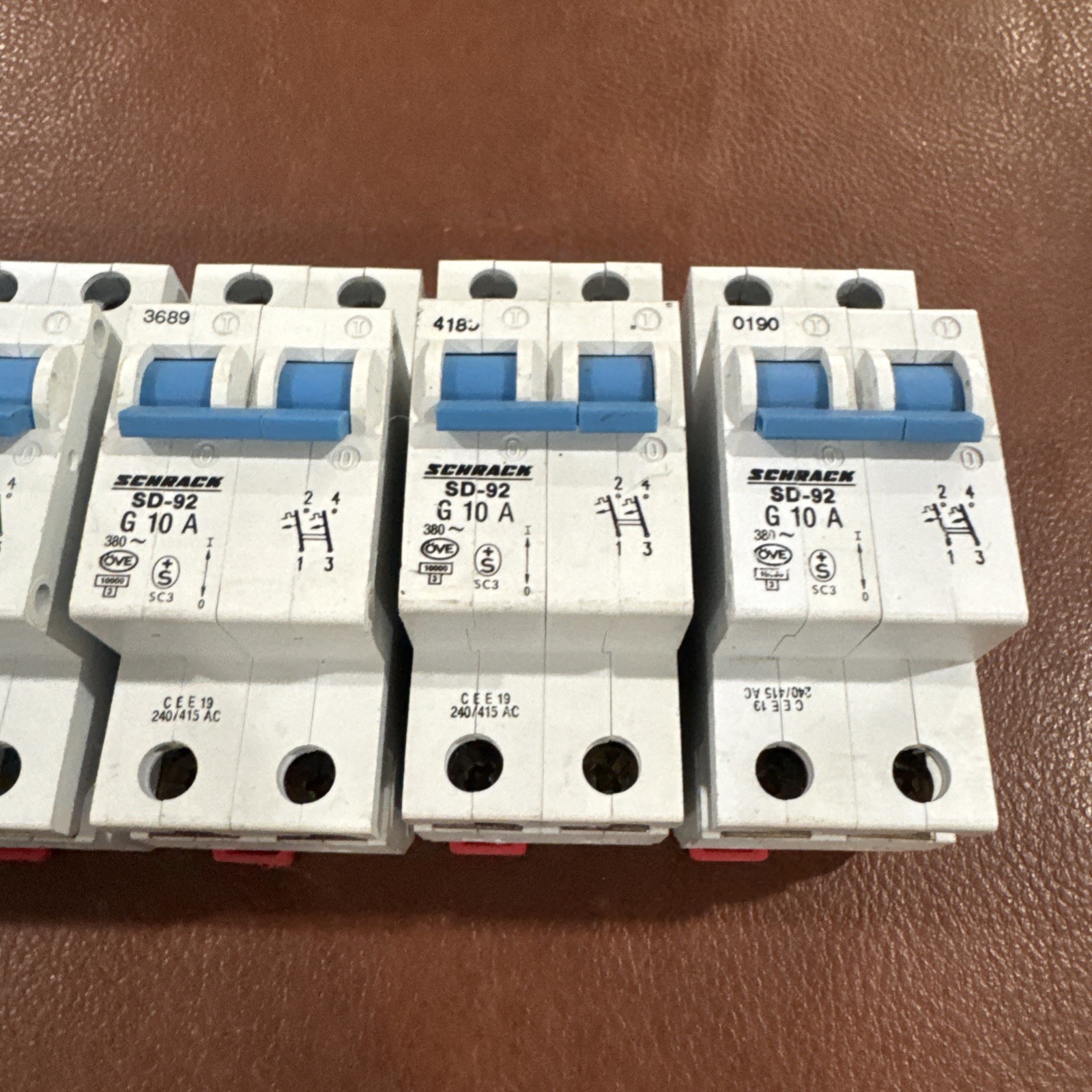 Lot of 6 Schrack SD-92 G2A G10A Circuit Breaker 2 Pole 2A 10A