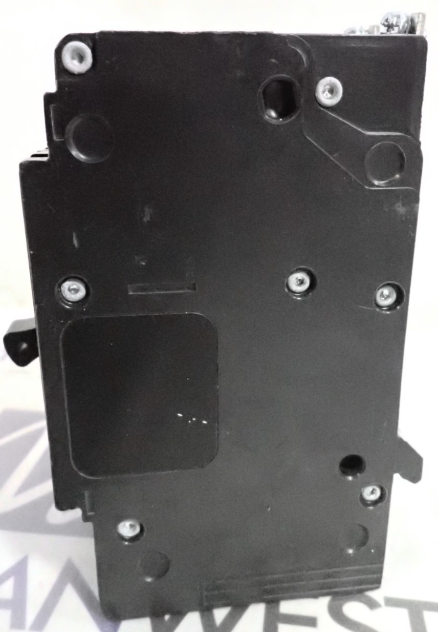 New Square D EDB34015 15 Amp 480Y/277 VAC 3 Pole Type EDB Bolt-On Breaker