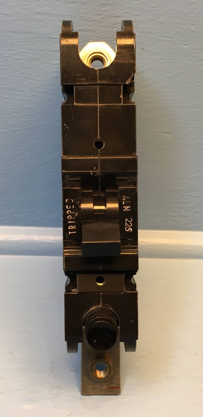 Eaton Heinemann GJ1P-Z6-7 225A Circuit Breaker w/ Shunt 65V 1P 403362072 225 Amp