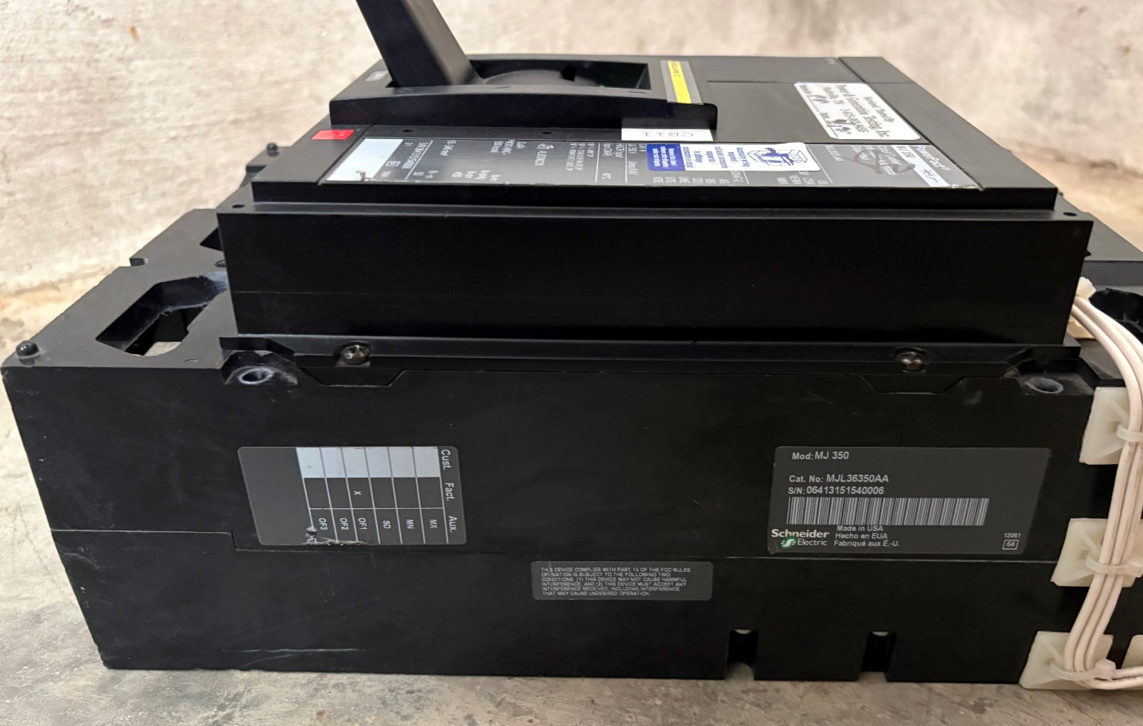 Square D MJL36350AA MJ 350 Amp PowerPact Circuit Breaker 350A MJL36350 3P 600V