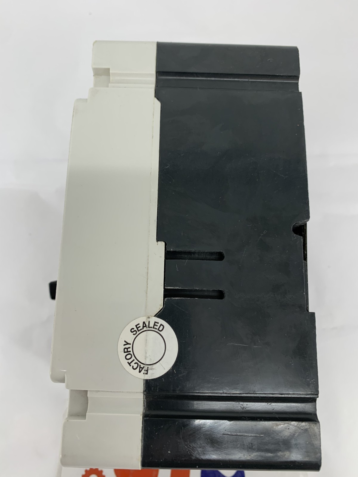 Eaton Cutler-Hammer ED3200 200A 3P 240VAC 125VDC Molded Case Circuit Breaker