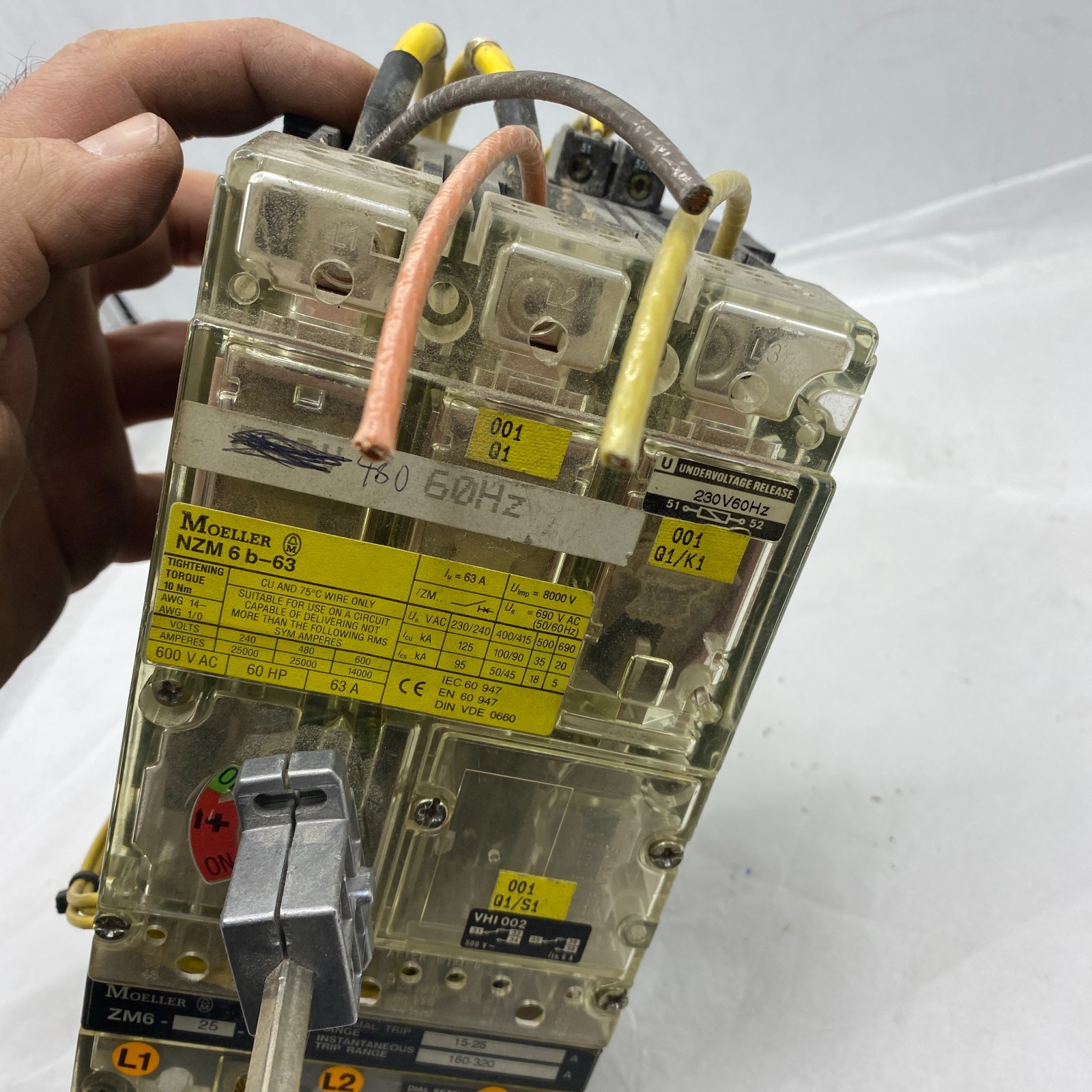 KLOCKNER MOELLER NZM 6 b-63 CIRCUIT BREAKER 3-POLE NZM6B-63 600VAC 60HP