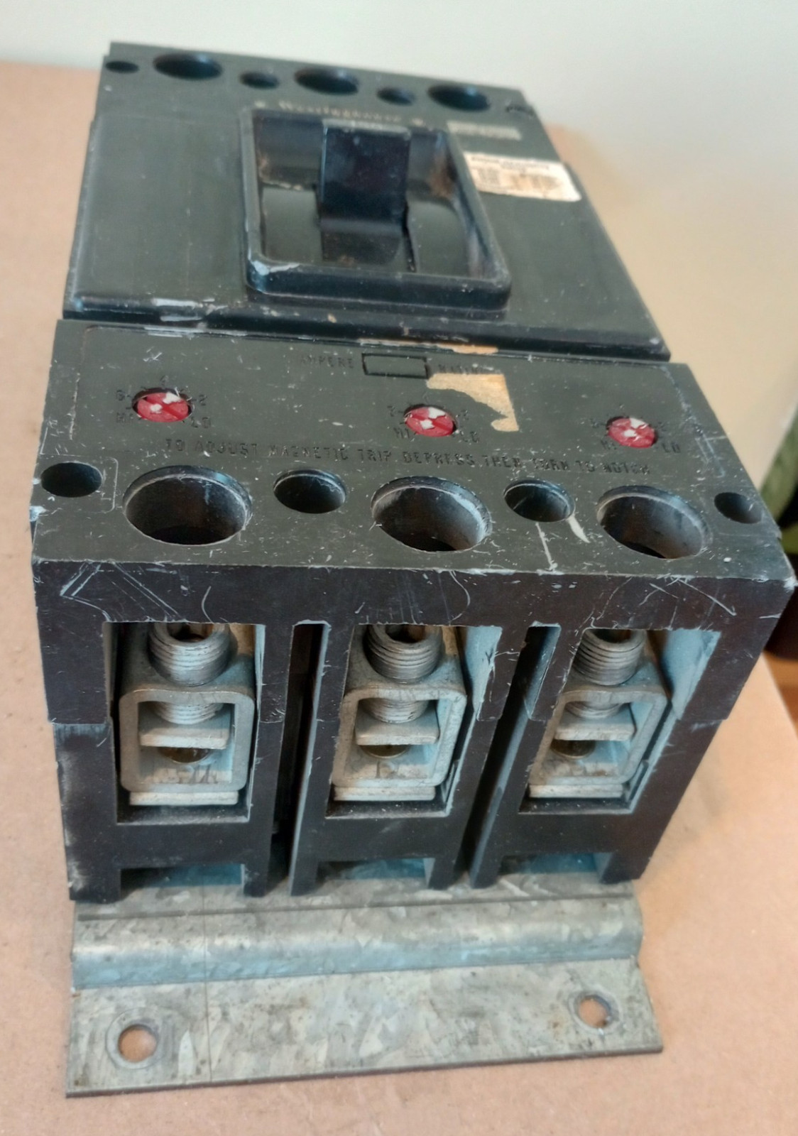 Westinghouse JA3150W 3-Pole JA-225 150A 600V Circuit Breaker