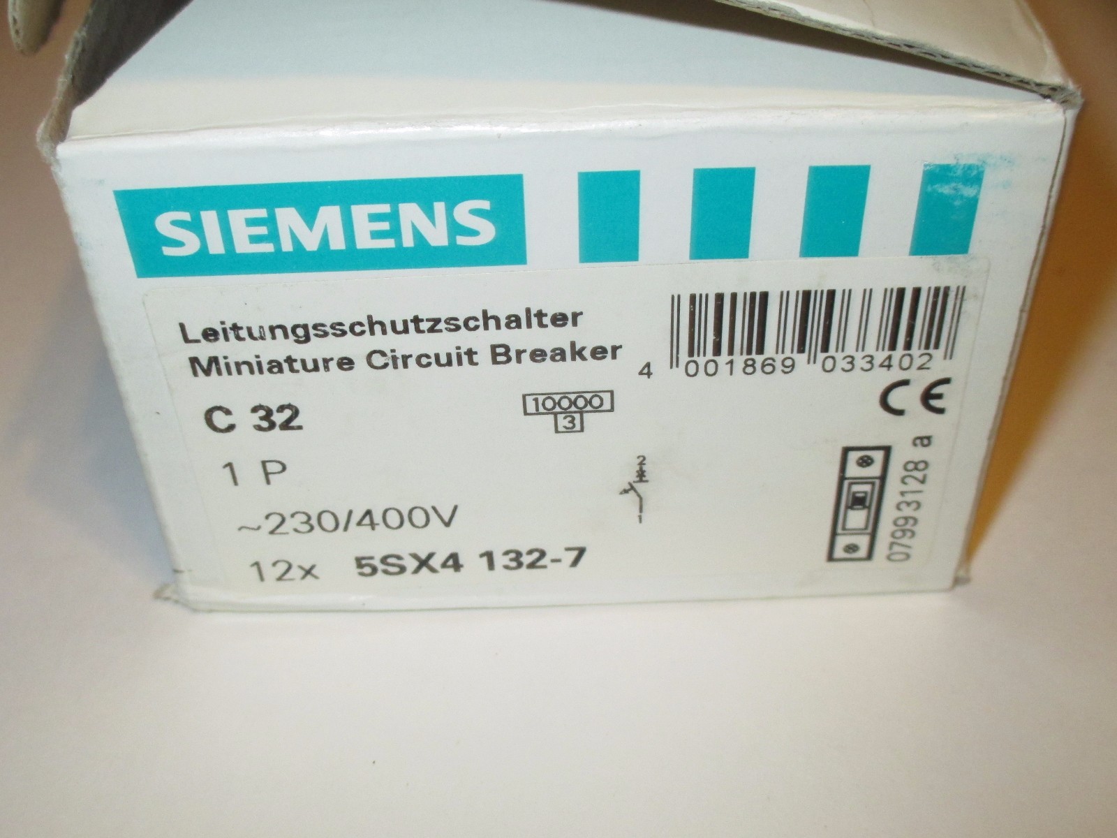 SIEMENS C 32 MINIATURE CIRCUIT BREAKER 5SX2 132-7 new old stock