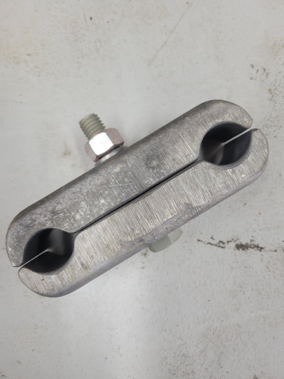 4 Inch Spacer for 800 to 900 mcm or 556 to 795 acsr