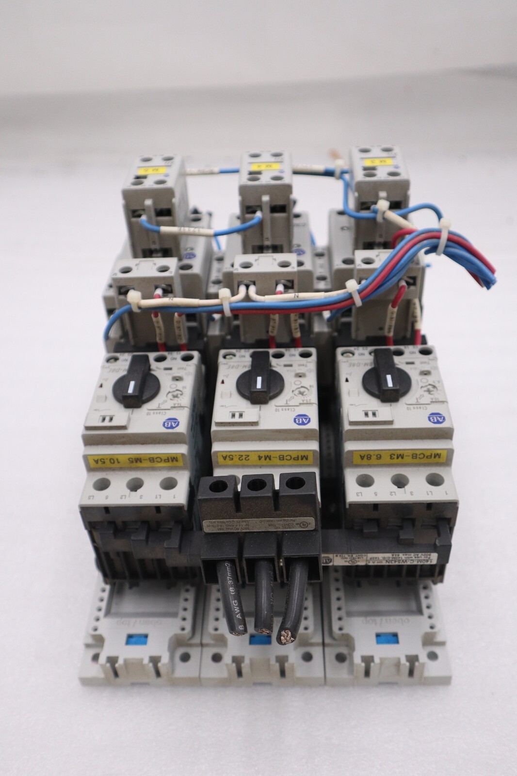 ALLEN BRADLEY 140M-D8E-C10 CIRCUIT BREAKER WITH 100-C30*00 CONTACTOR #4823-A