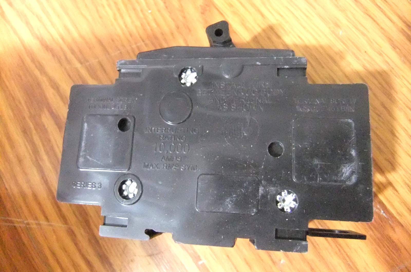 QOU260 Square D Circuit Breaker 60 Amp 2 Pole 120 240V DIN Rail Mount Mounting