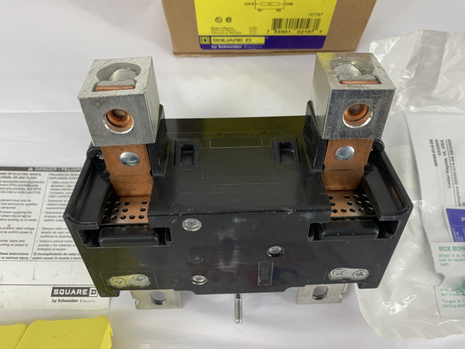 Square D QOM2125VH 125A 2P 120/240VAC Bolt-On Main Circuit Breaker QOM2 Frame