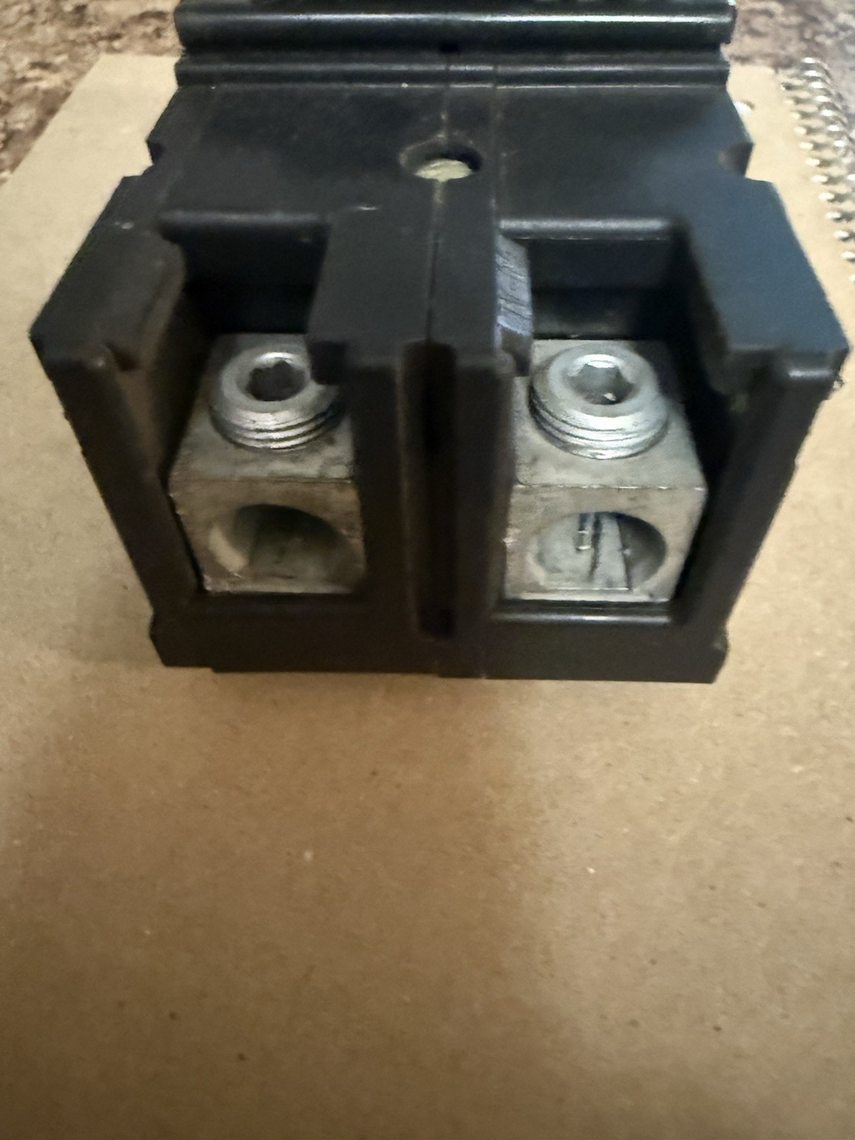 Sylvania/Zinsco/Challenger QFP2200 – 200A 240V Main Circuit Breaker Type QFP24