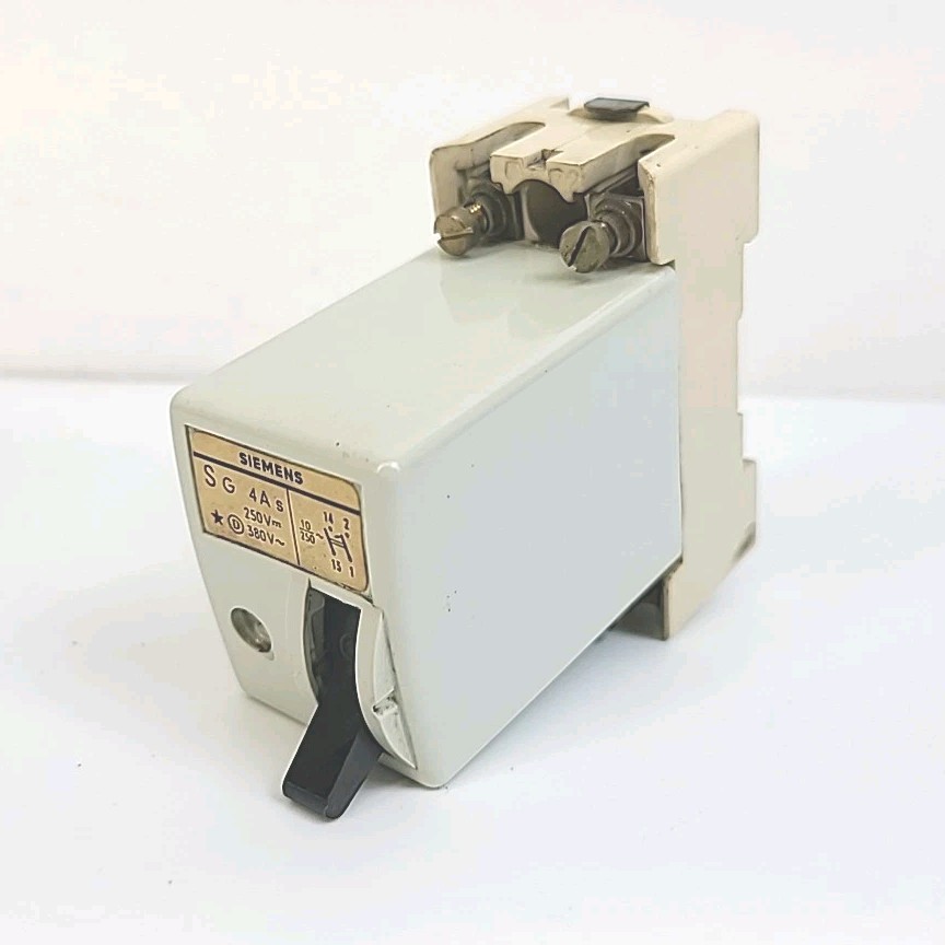 Siemens SG 4A 250VDC 380VAC Circuit Breaker