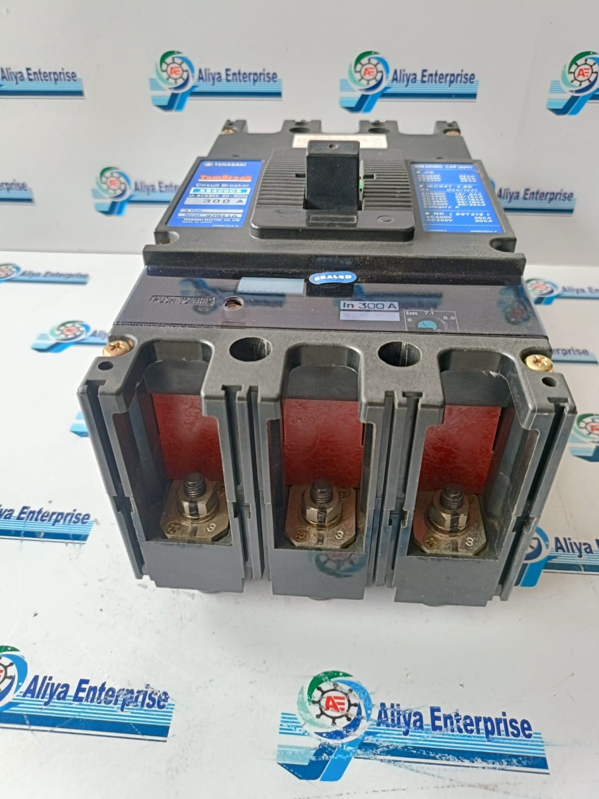 TERASAKI TEMBREAK XS400CS 300A 3POLE CIRCUIT BREAKER FREE FAST SHIPPING