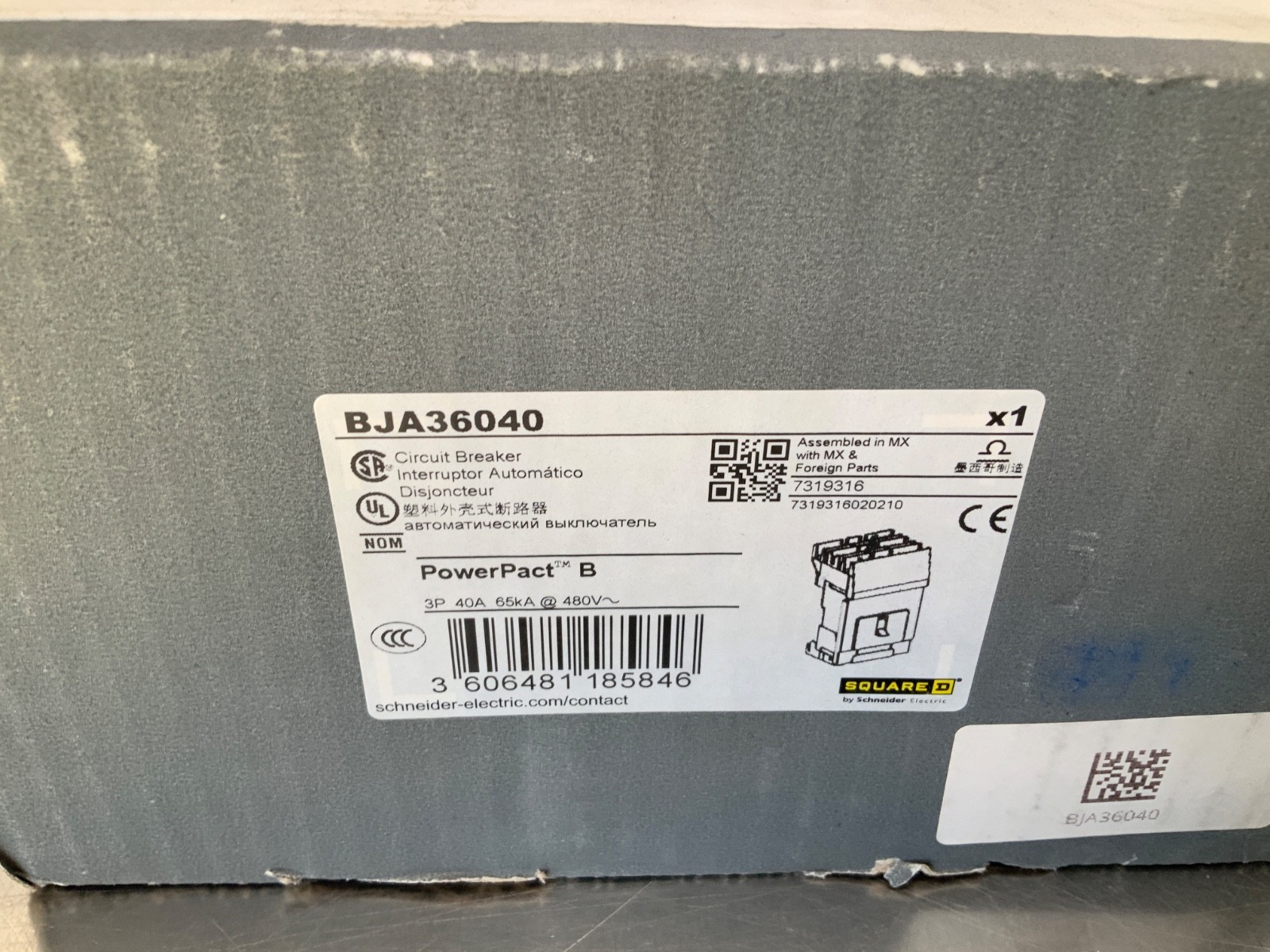 Square D BJA36040 PowerPact B Circuit Breaker 3-Pole 30A